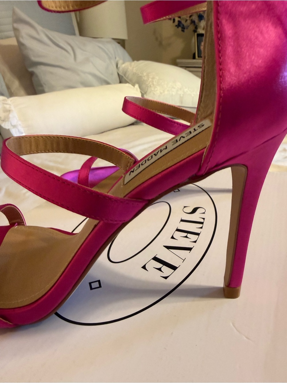 Steve Madden Women's Hot Pink Satin Strappy Block Heels - Picture 5 of 5